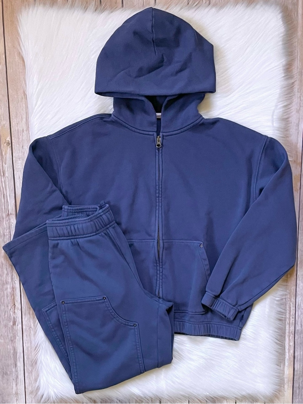 Gap Kids VintageSoft Relaxed Zip Up Hoodie And Utility Sweatpants Set
